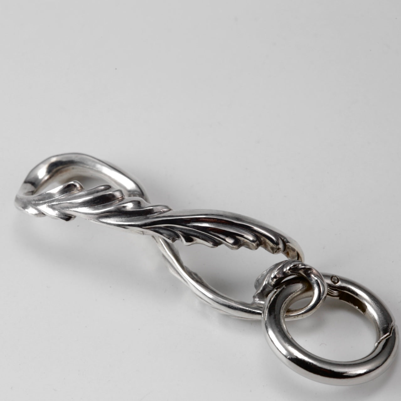 Arabesque Keyhook