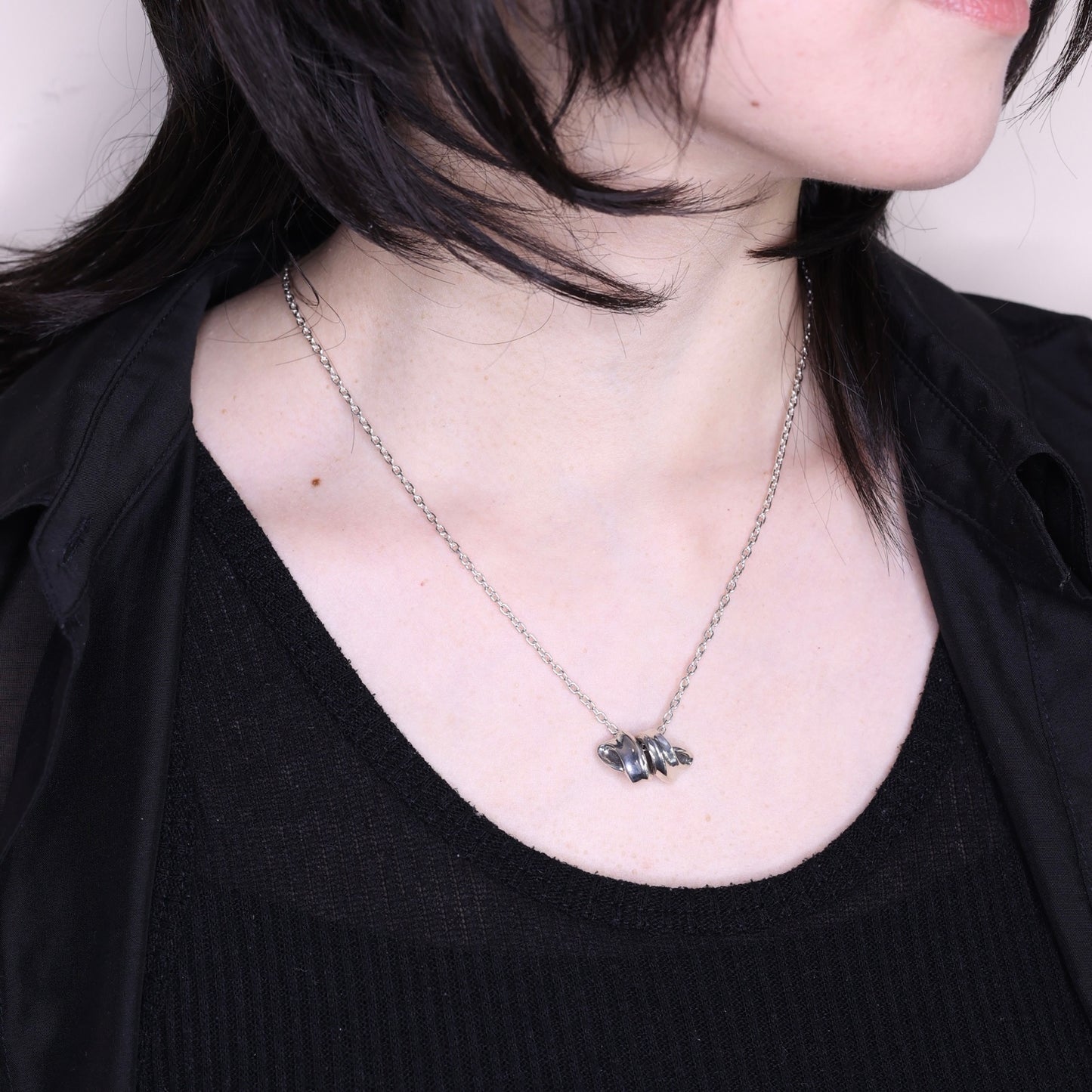 Ribbon Pendant