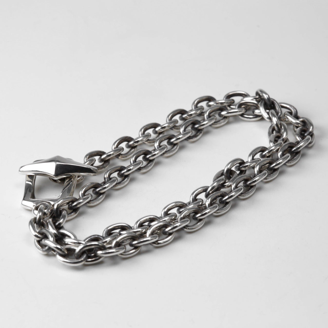 W Chain Bracelet