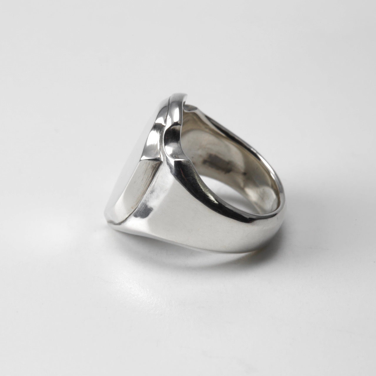 Shield Ring