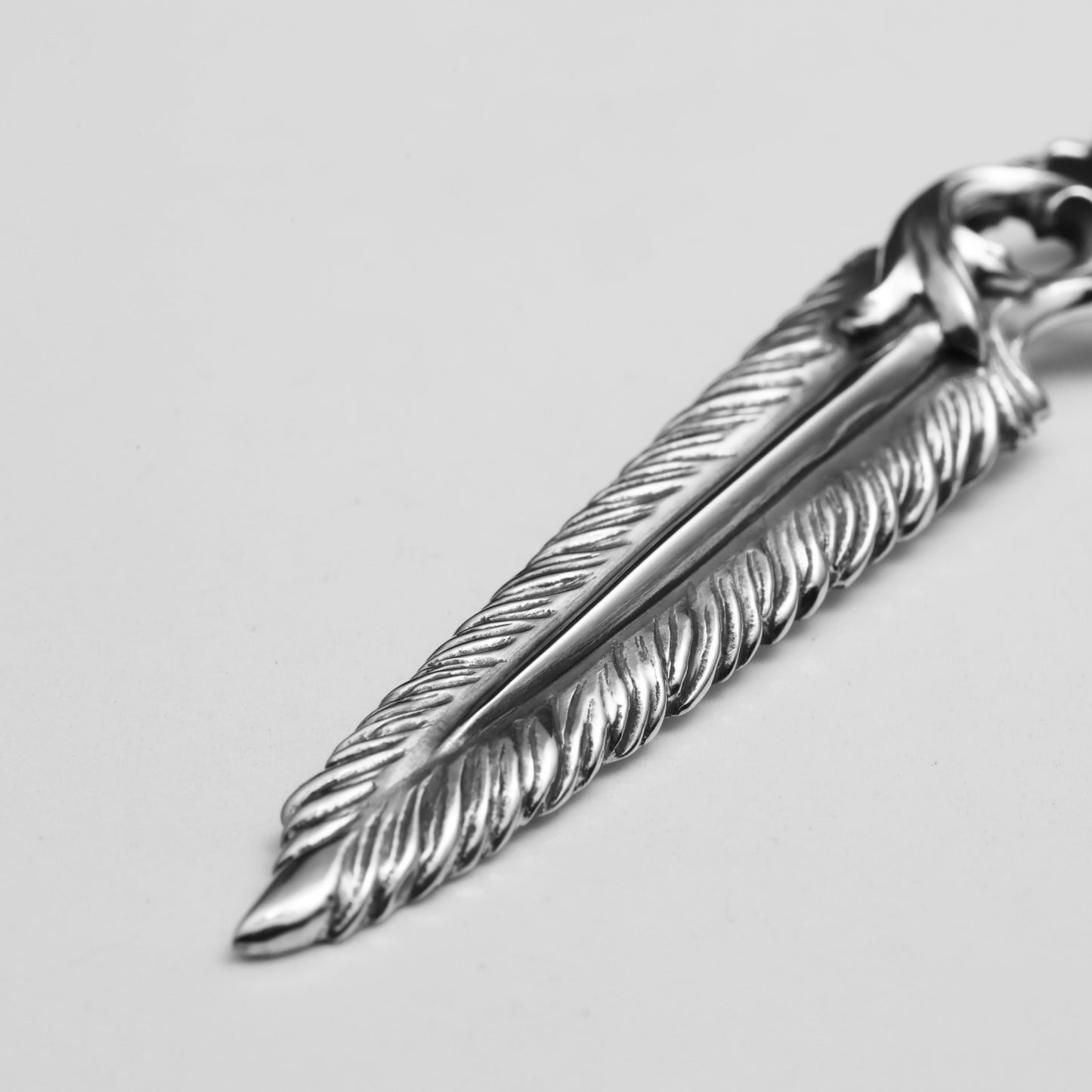 FLORAL FEATHER PENDANT