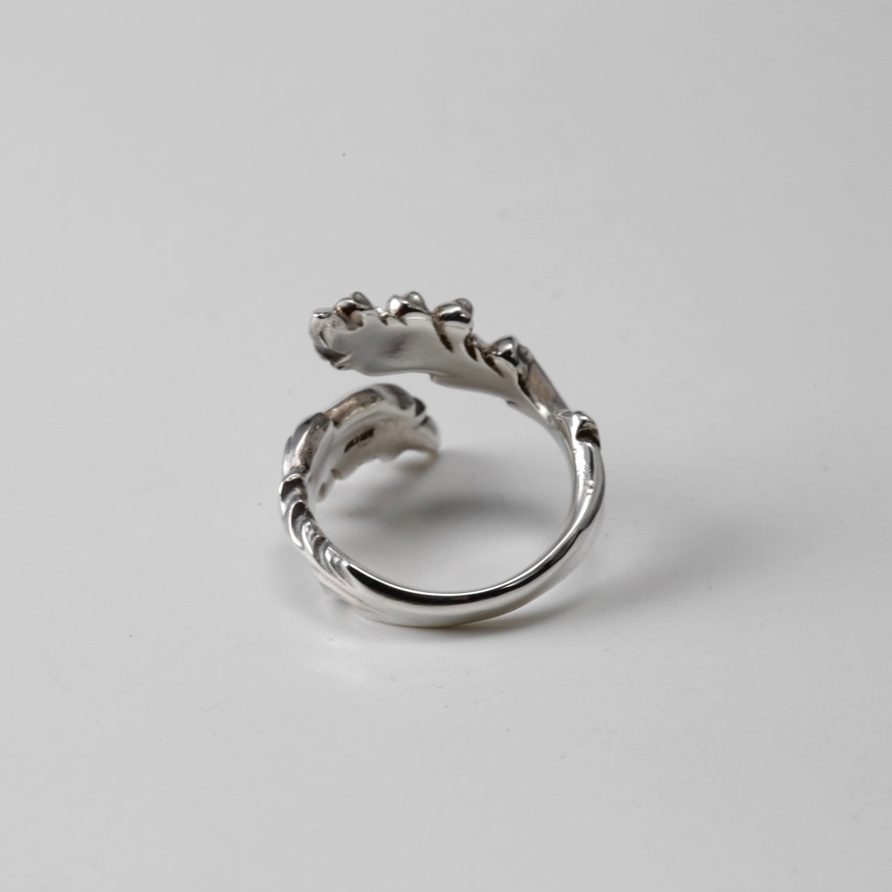 TWIN ARABESQUE RING