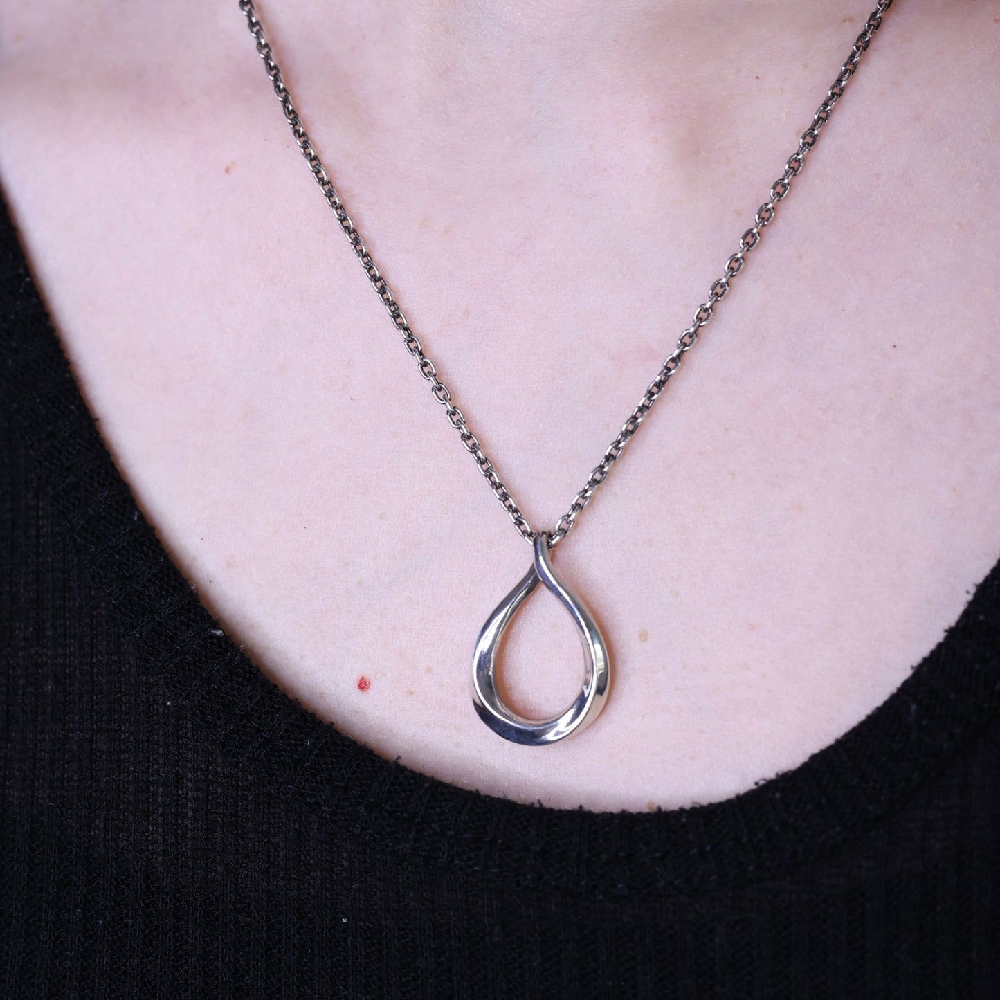 Twist Pendant