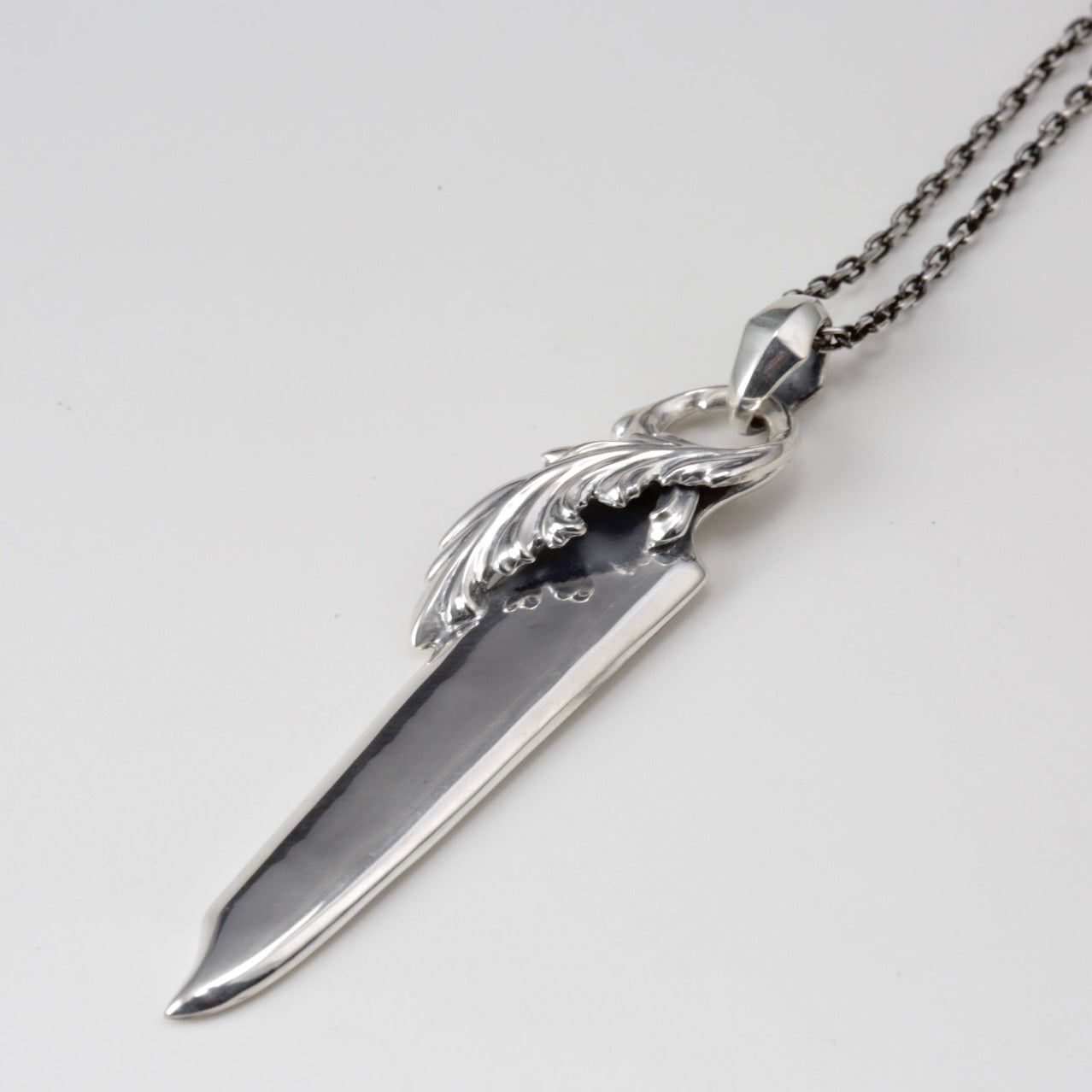 BLADE PENDANT