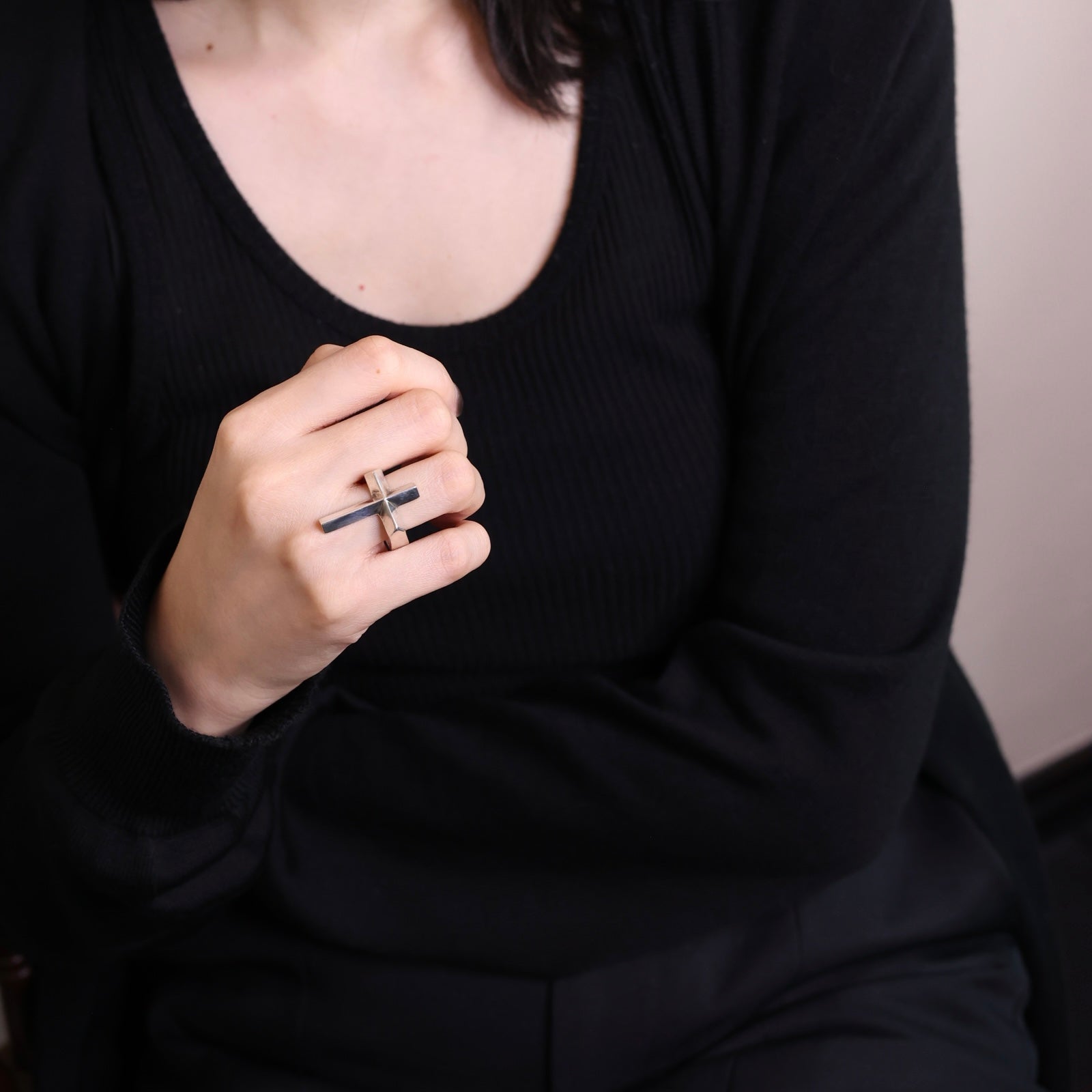 CROSS RING