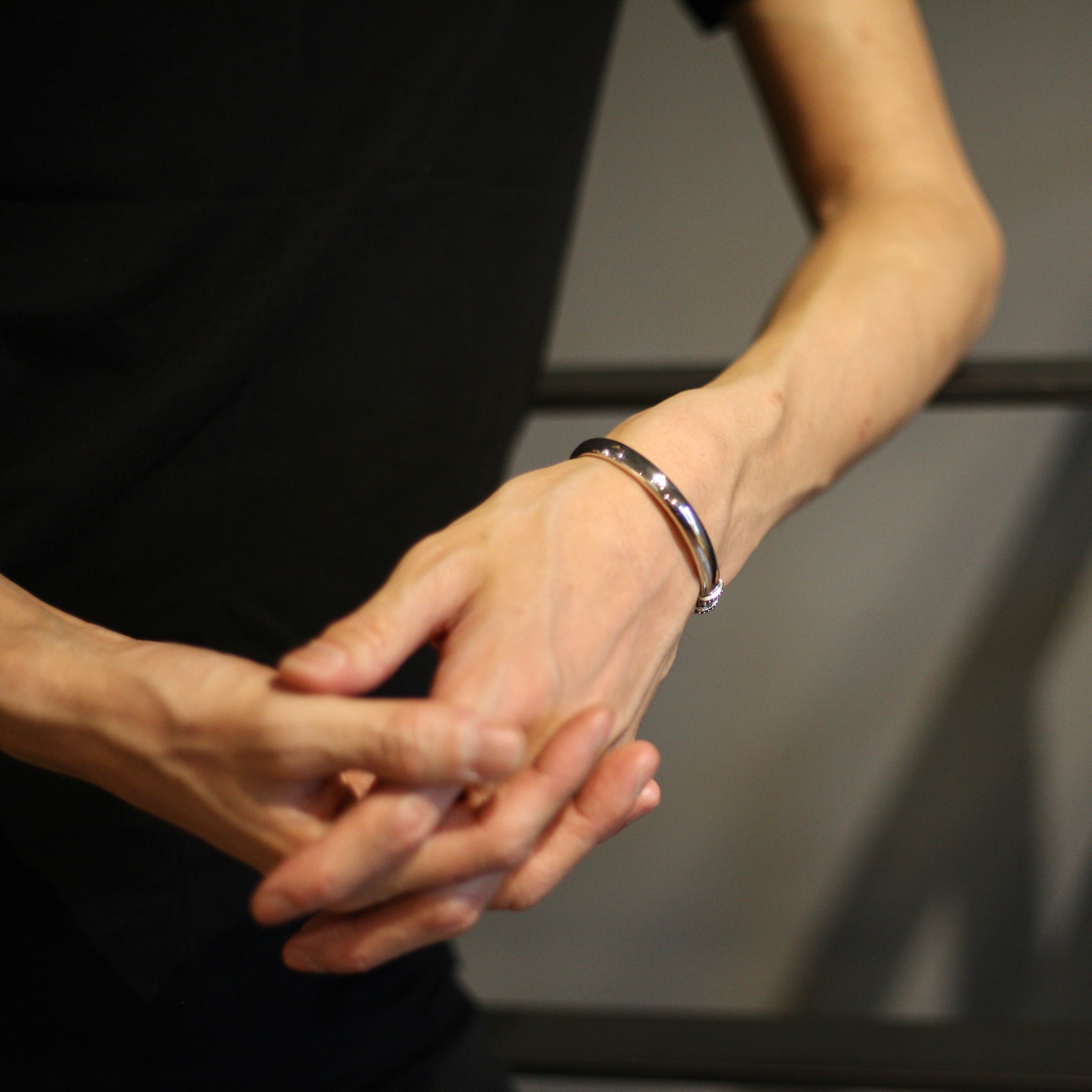 STUDS BANGLE
