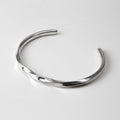 TWIST BANGLE