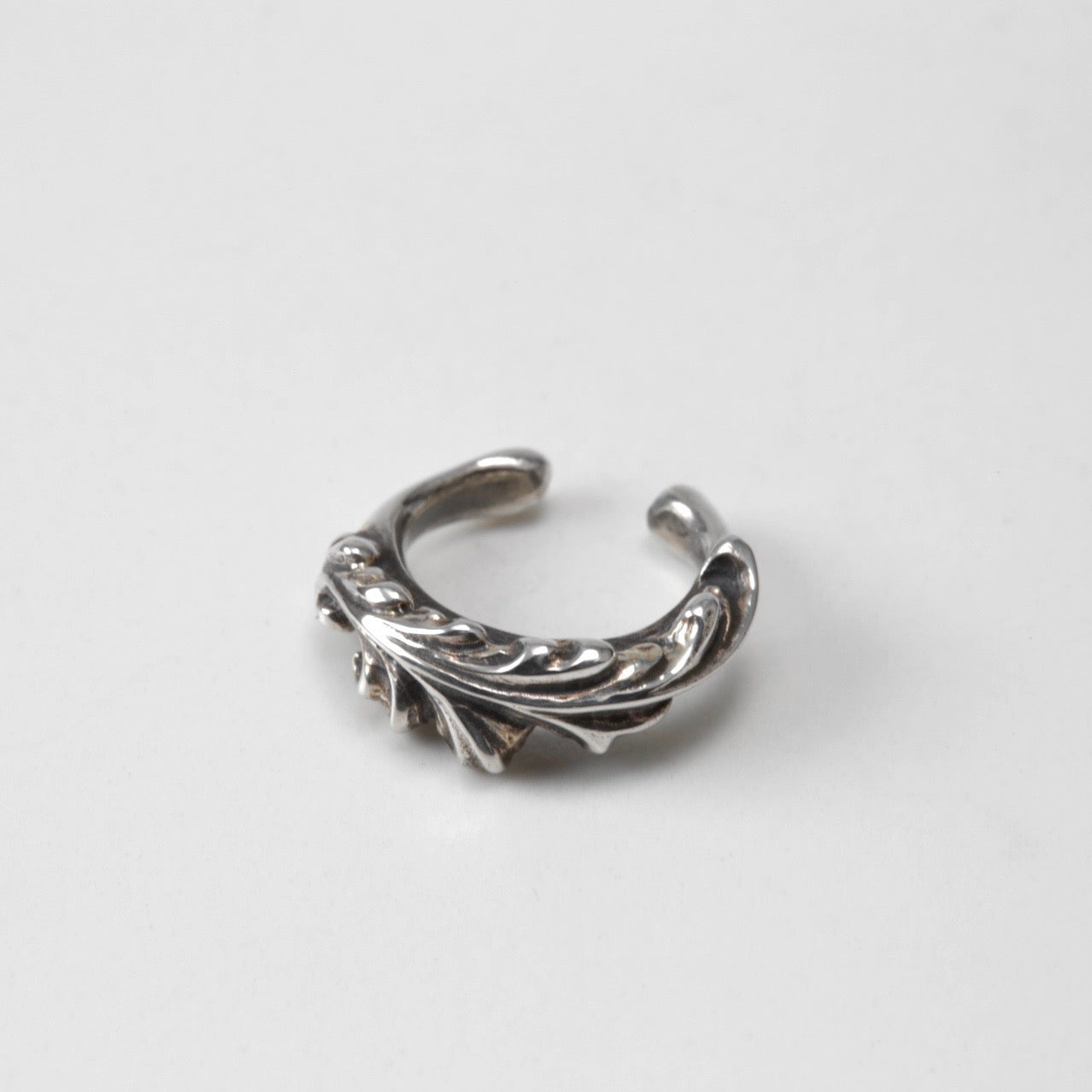 ARABESQUE EAR CUFF