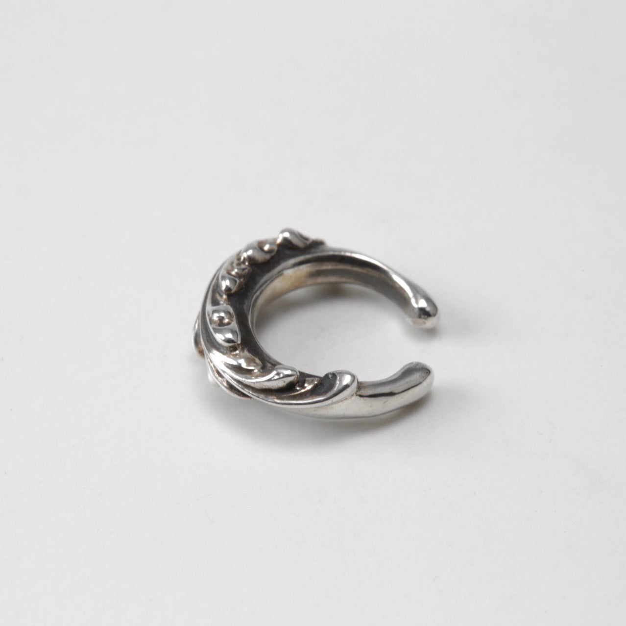 ARABESQUE EAR CUFF