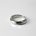 TWIST RING